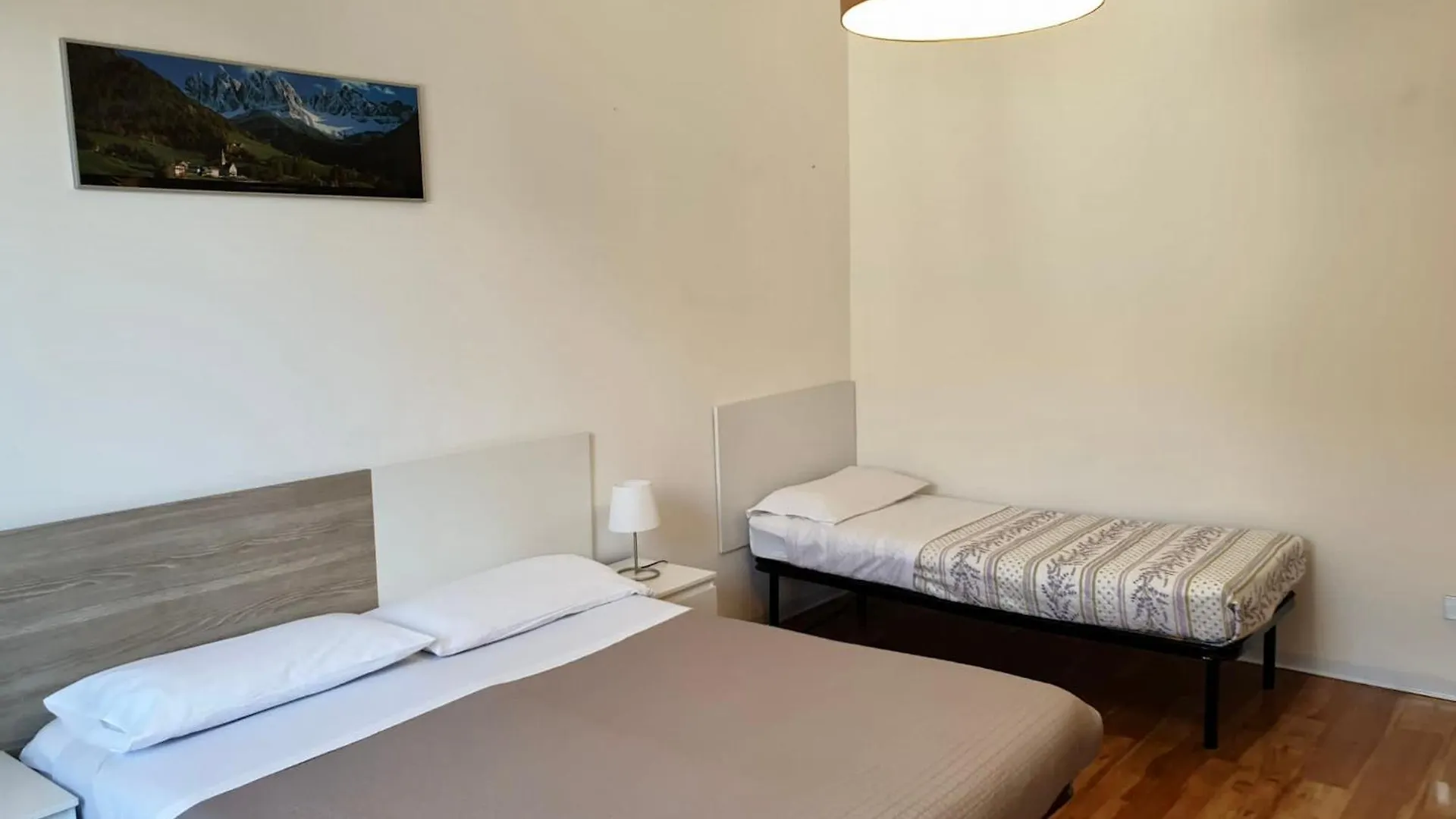 דירות מילאנו Casa Gomes-10 Minutes From The Cathedral איטליה